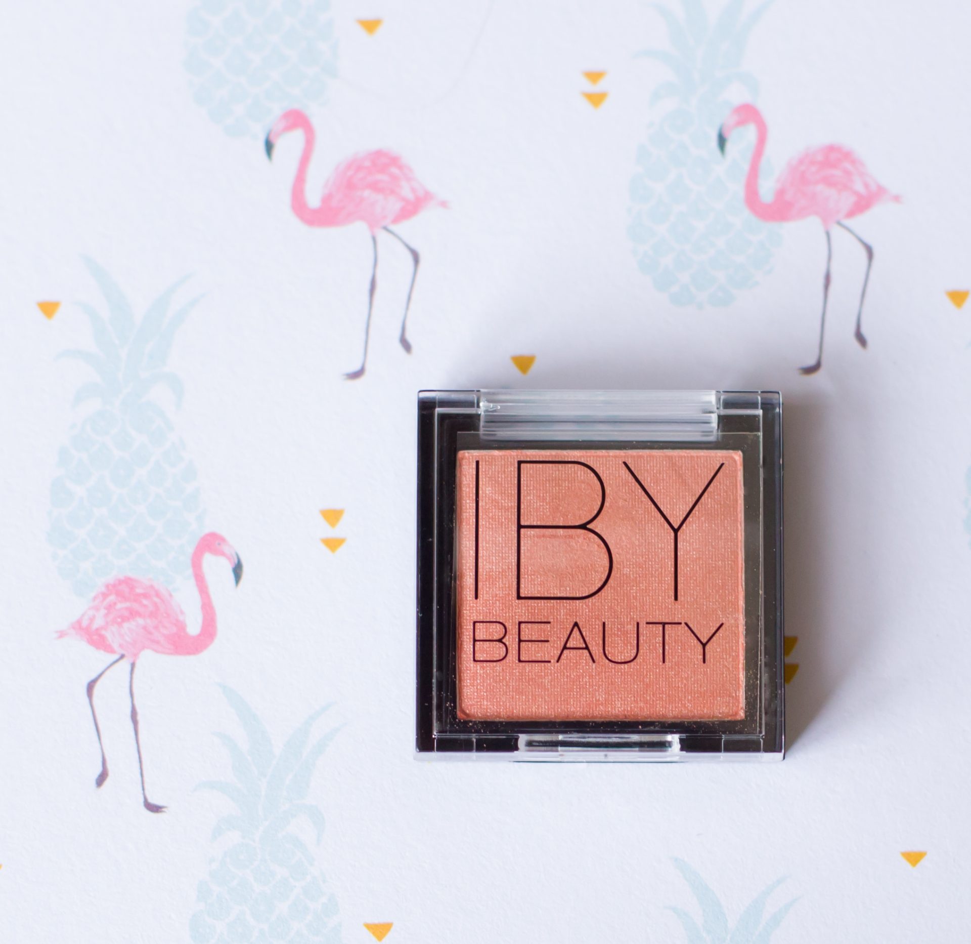 IBY Beauty highlighter - StyleTone box maart 2018
