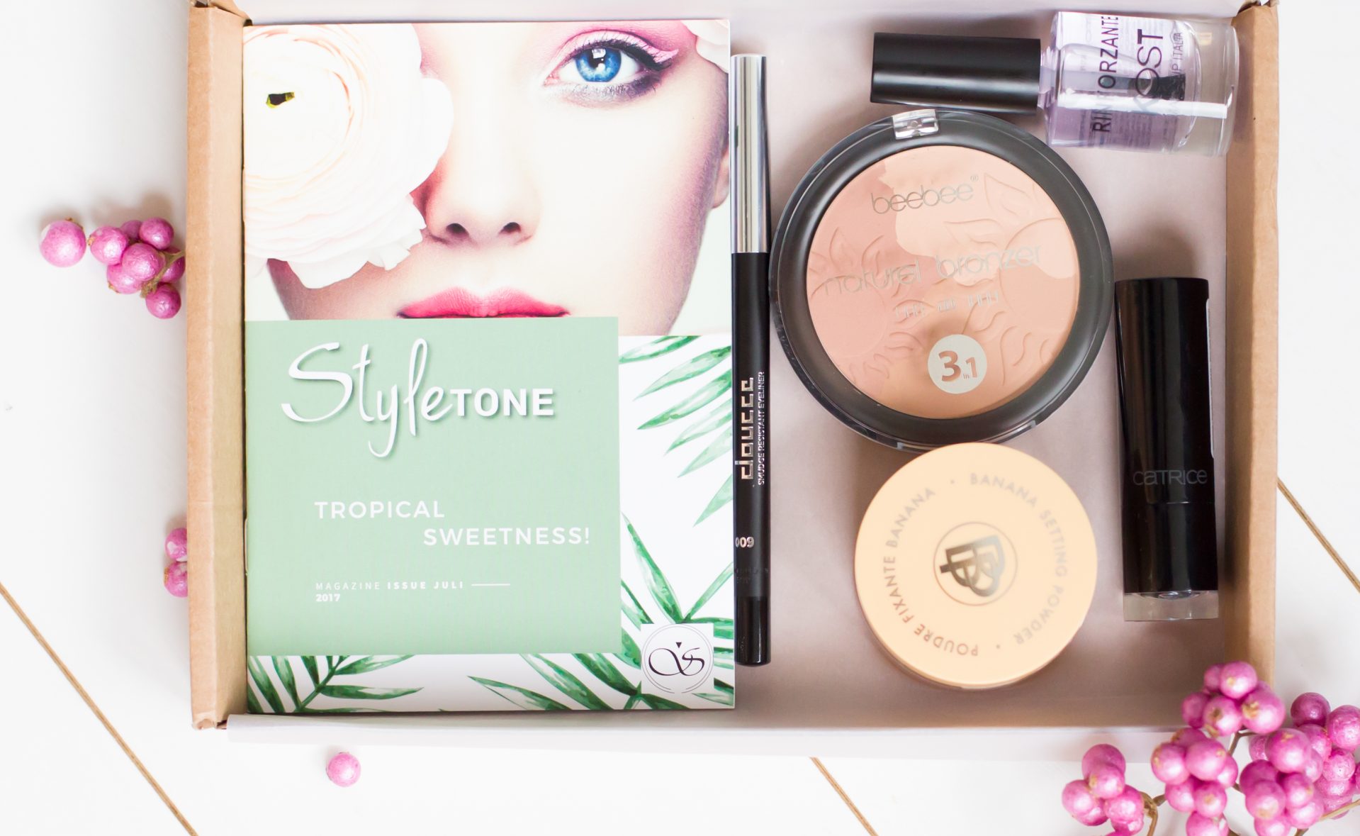 Alle producten in de box - StyleTone juli box