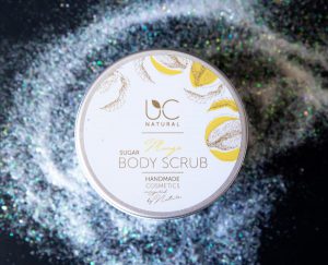 UC Natural Body scrub Goodiebox december 2019