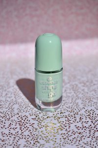 Essence - Nagellak Bluxbox meijuni 2020