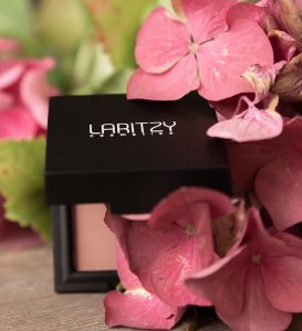 Laritzy Pressed powder StyleTone box juli 2021